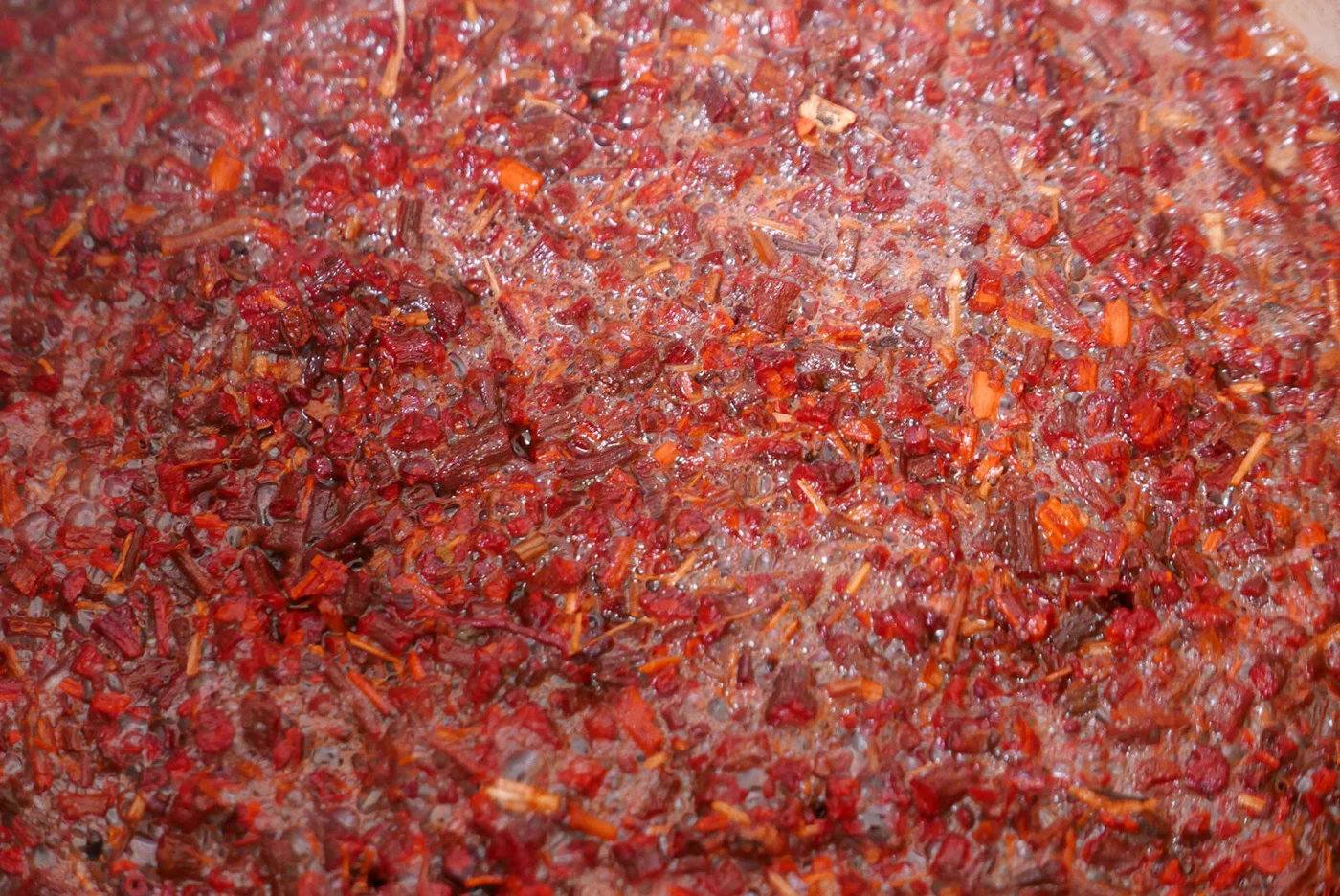 Madder Lake, the vegetable red appreciated by artists